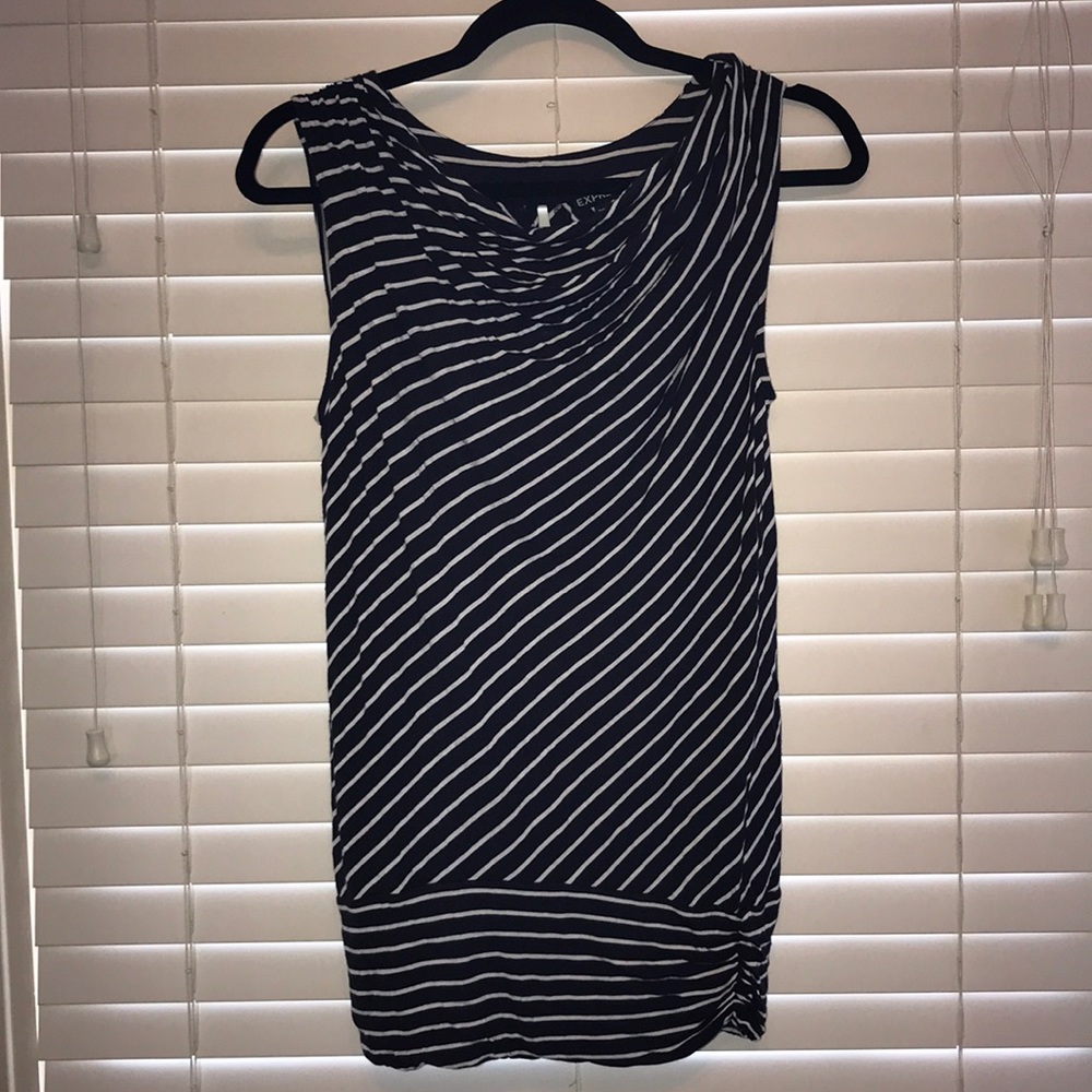 dark blue/black and white stripped Express tank